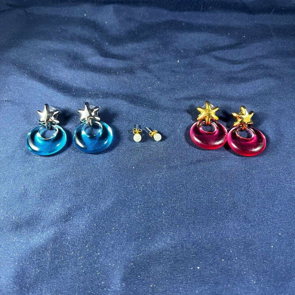 Set Of 3 Pairs Avon Vintage Star & Hoop Earrings Gold/Silver Pink/Blue/White Acr